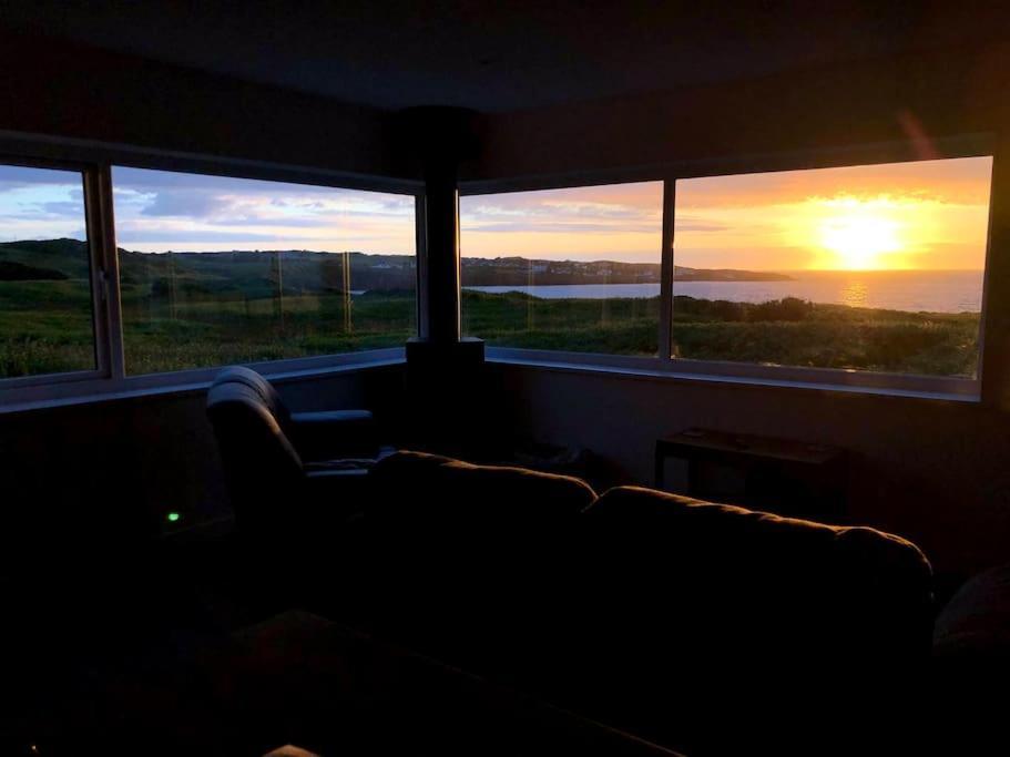 Coastal Bungalow, Sleeps 5 And Ideal For Walkers Amlwch Kültér fotó